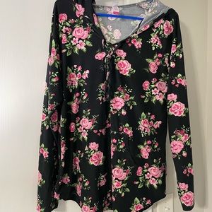 Light weight flowered hoodie